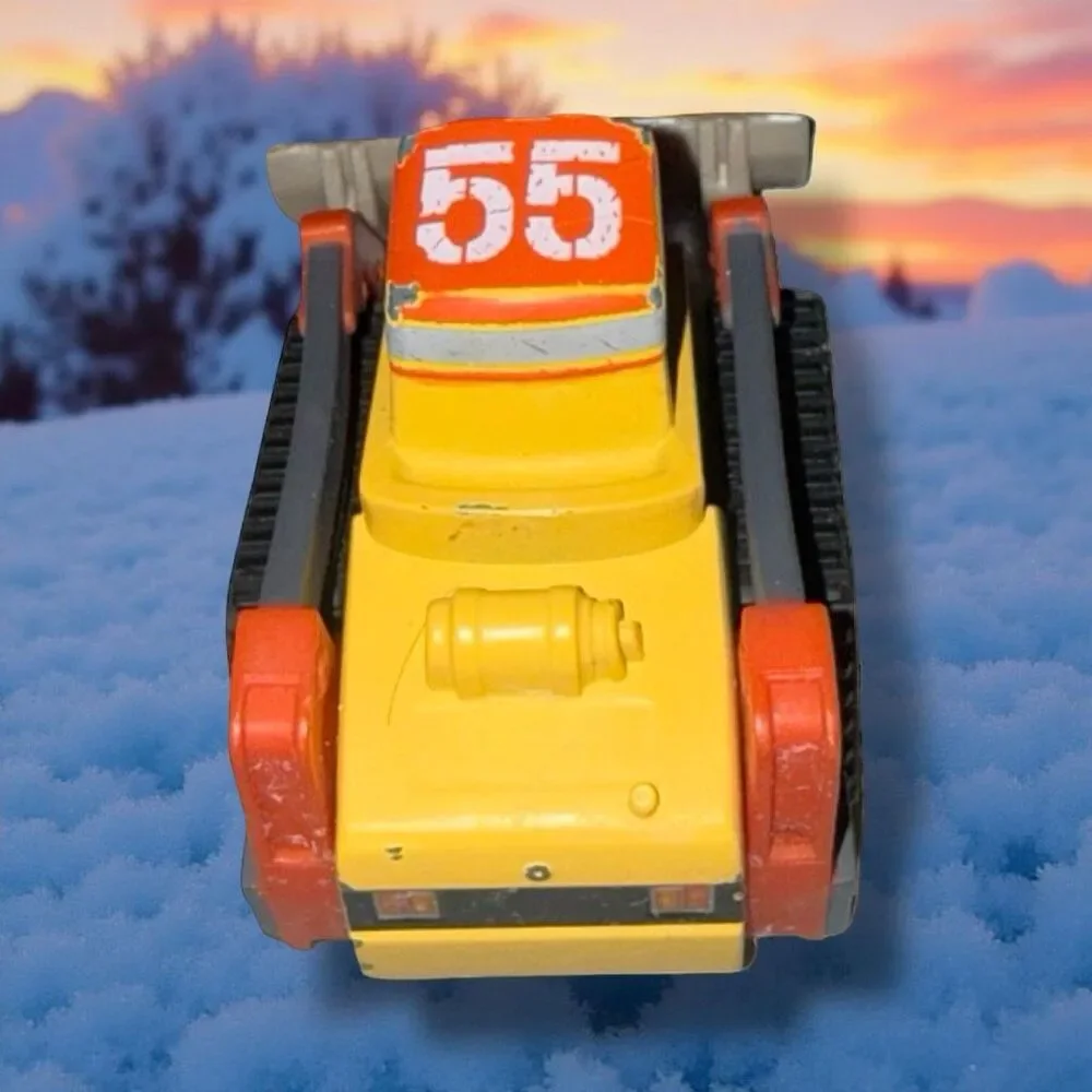 Disney Pixar Planes Fire & Rescue Avalanche Bulldozer Die Cast  Vehicle A44